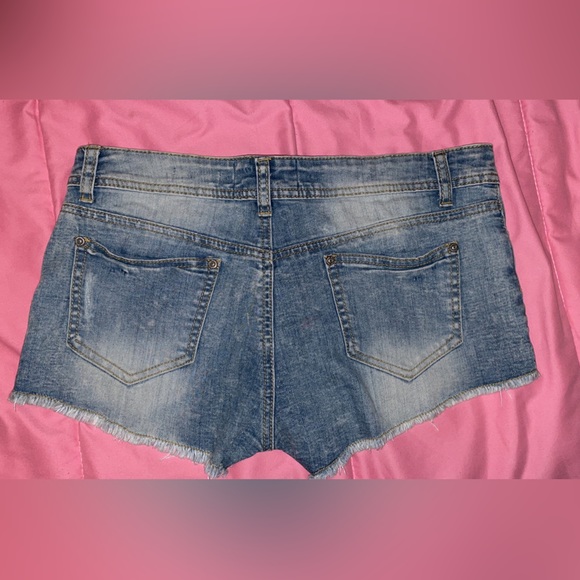 Sparkly acid wash short shorts - Picture 2 of 3